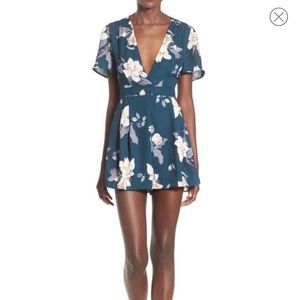 Nordstrom ASTR floral print low v neck romper